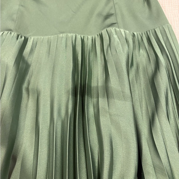 Abercrombie & Fitch Olive Green Strapless Pleated Maxi Dress - Picture 2 of 4